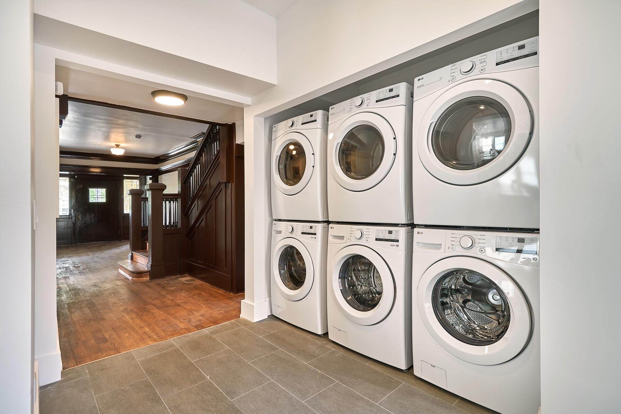 1133-3rd-avenue-2b-image-03