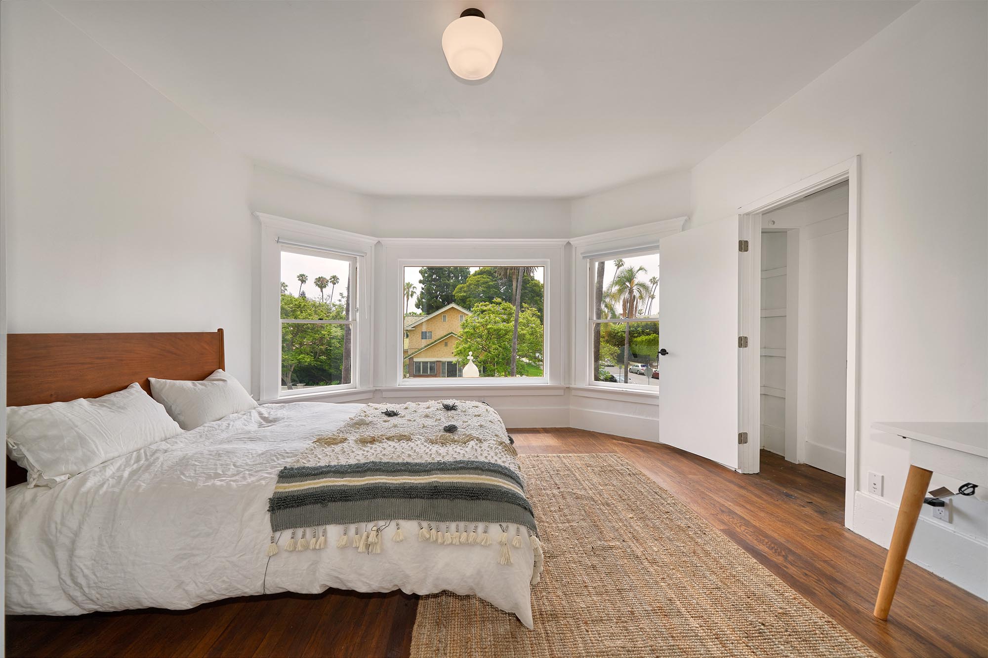 1133-3rd-avenue-2b-image-09