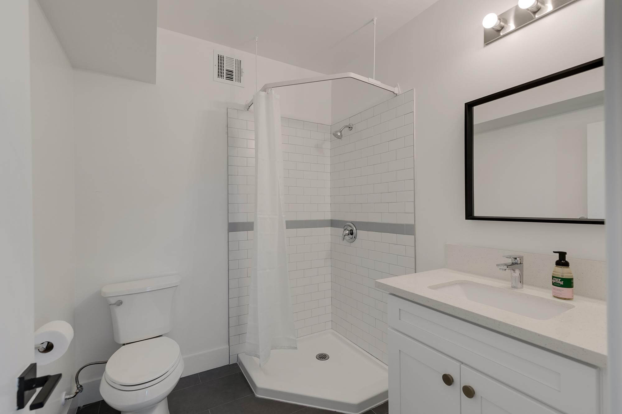 426-s-serrano-avenue-3b-image-06