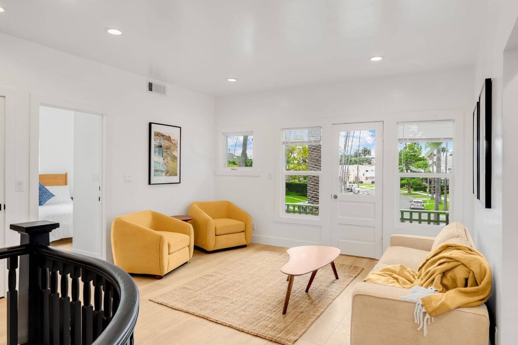 4439-victoria-park-drive-2c-image-03