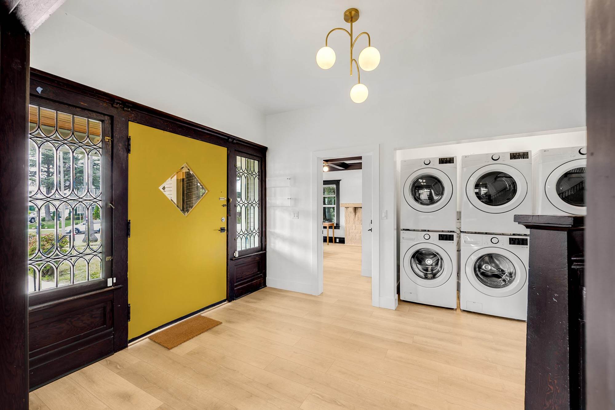 4439-victoria-park-drive-2c-image-04