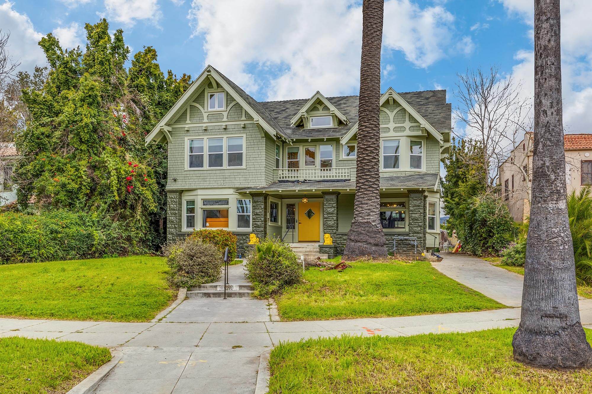 4439-victoria-park-drive-3a-image-01